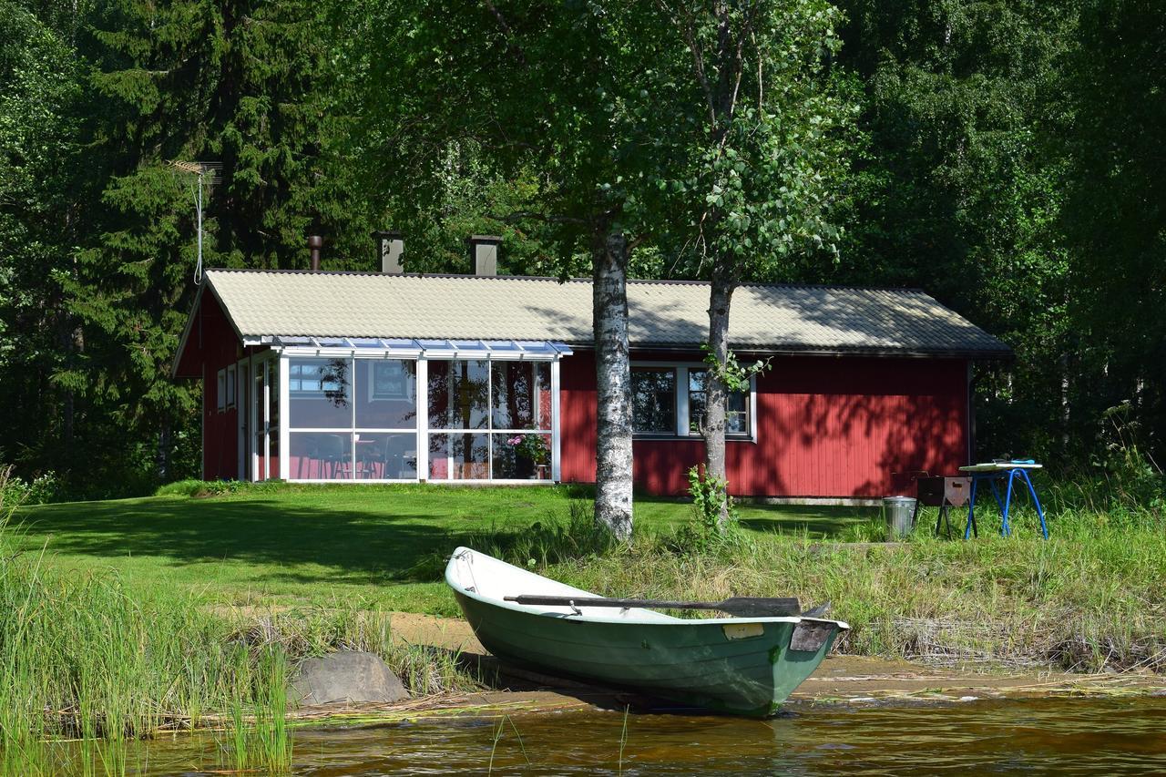 Karjalan Helmi Hotel Tolosenmäki Exterior photo